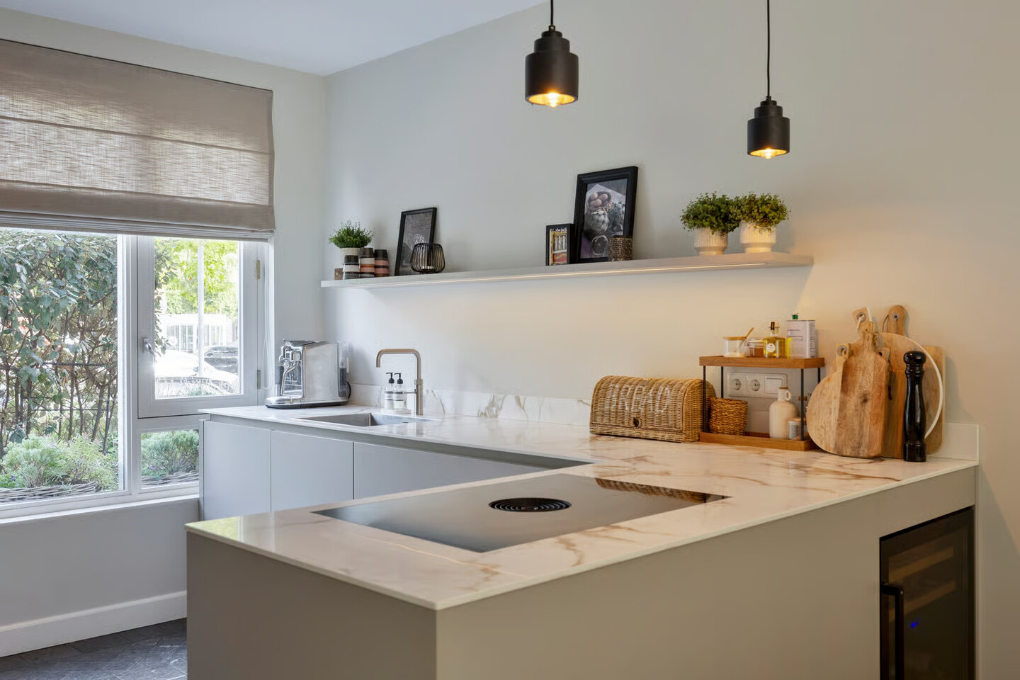 Tussenwoning te koop: Hof van Portland 7, Rhoon