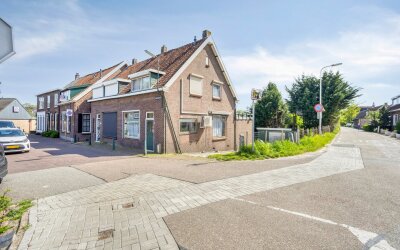 Dorpsstraat 77