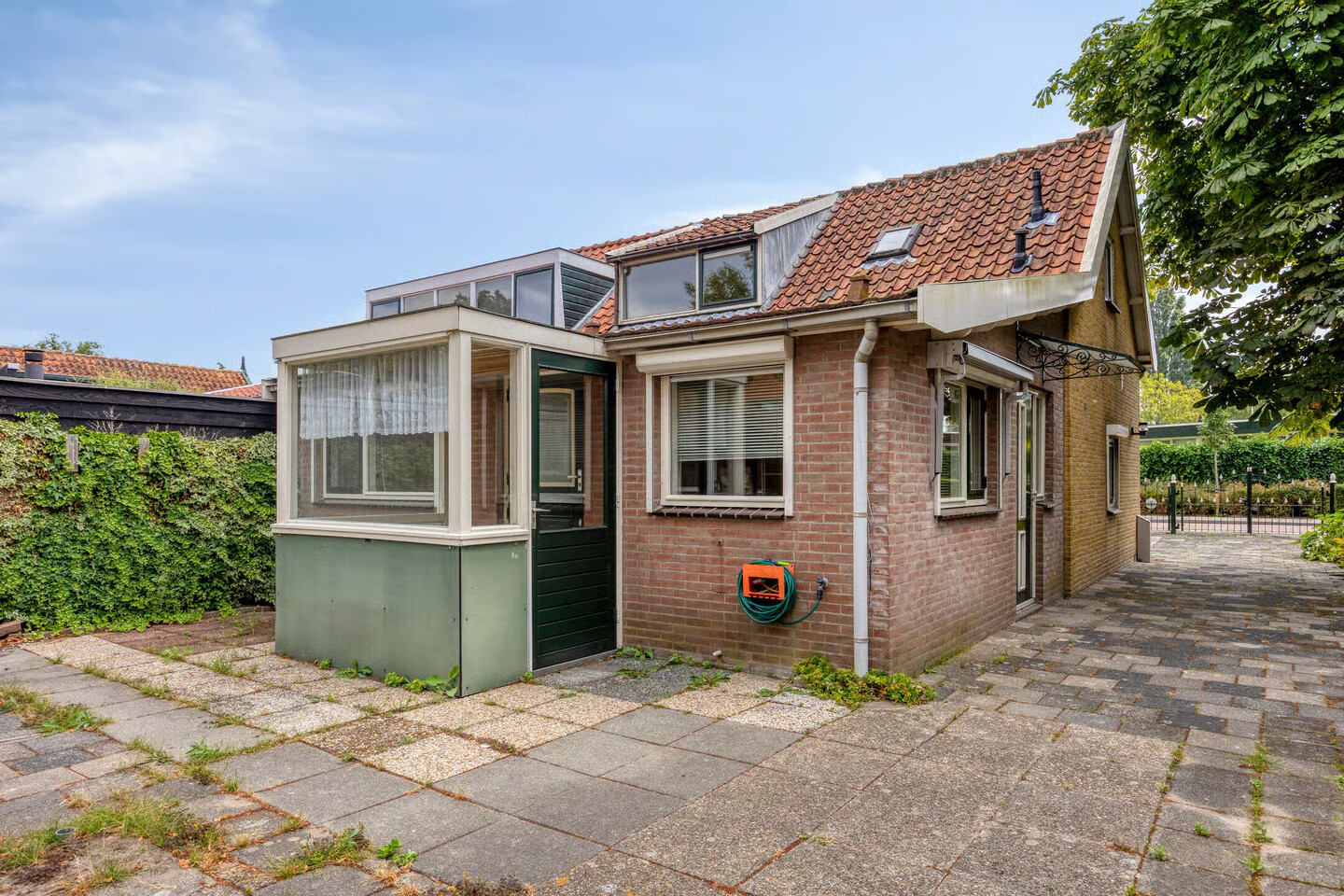 Twee-onder-één-kap te koop: Kerkstraat 45, Poortugaal