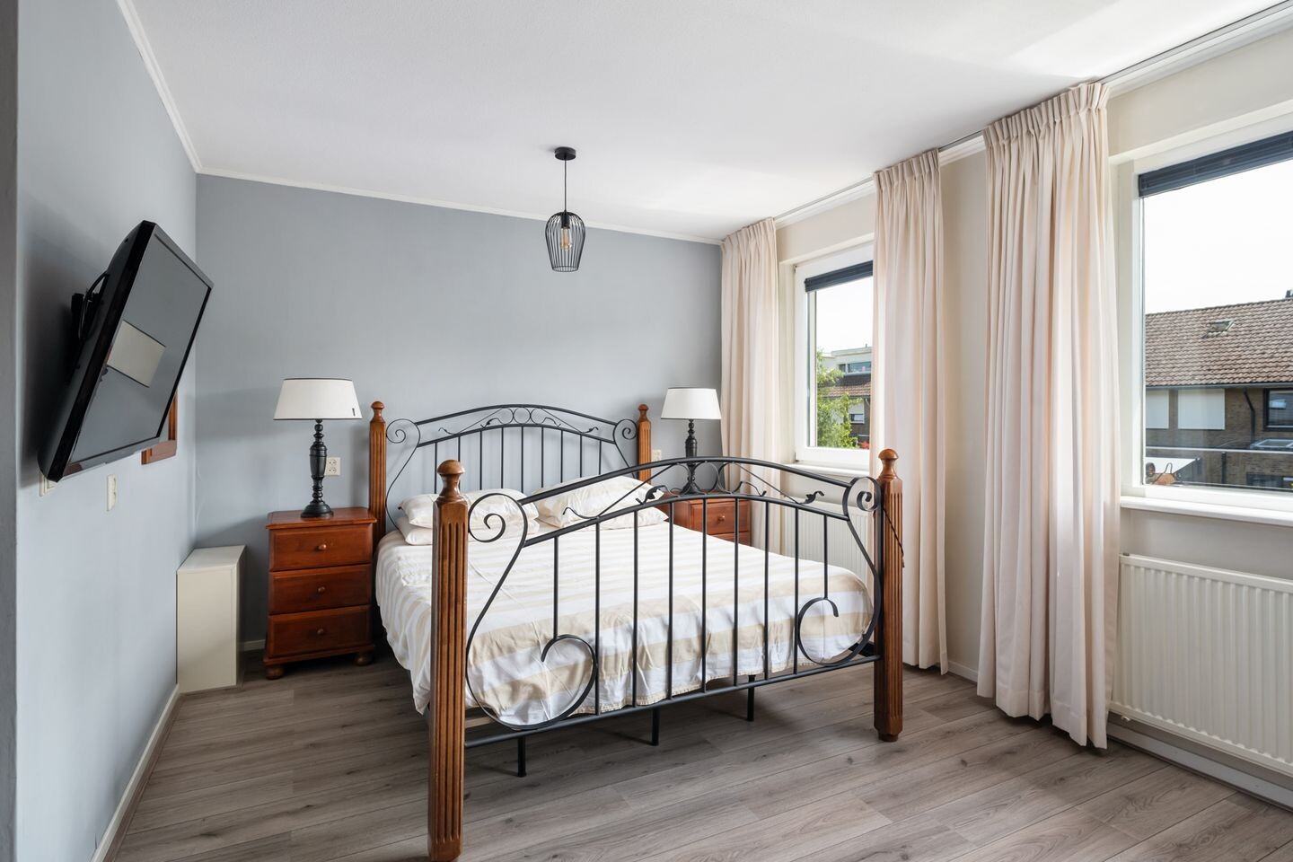 Tussenwoning te koop: Nicolaas van Puttenstraat 49, Poortugaal