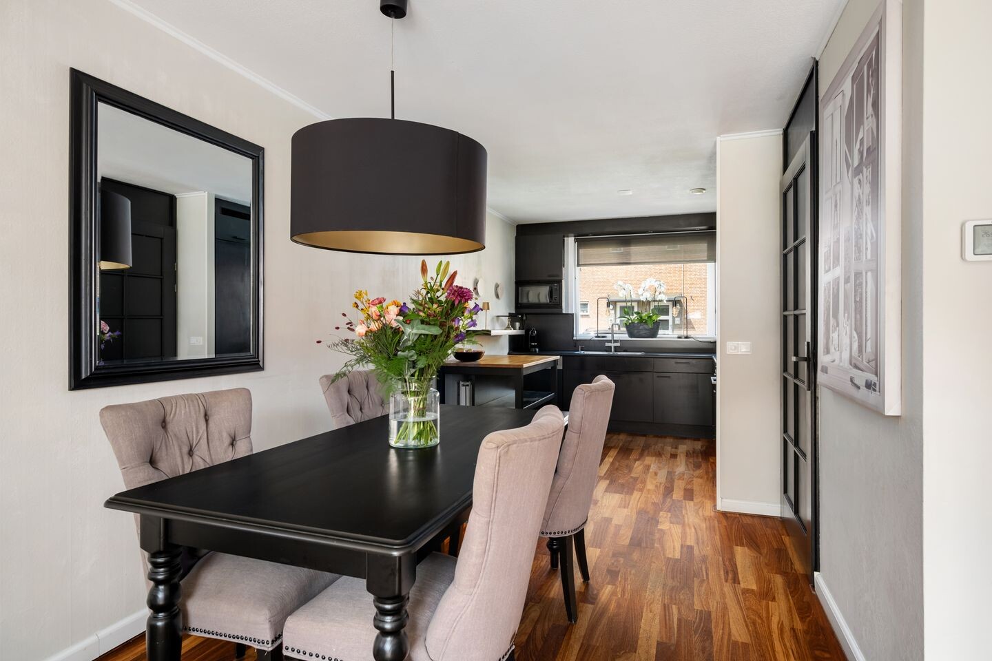 Tussenwoning te koop: Nicolaas van Puttenstraat 49, Poortugaal