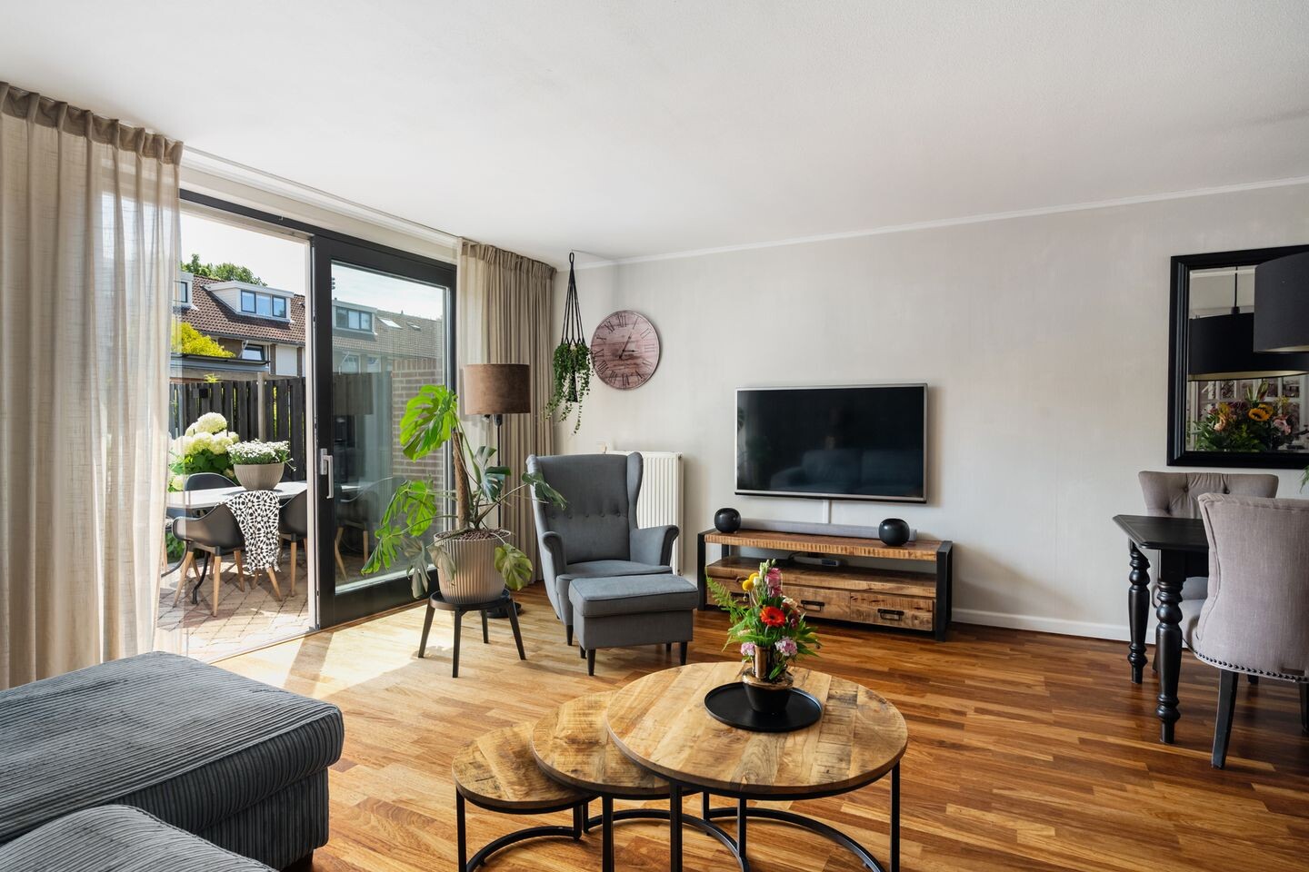 Tussenwoning te koop: Nicolaas van Puttenstraat 49, Poortugaal