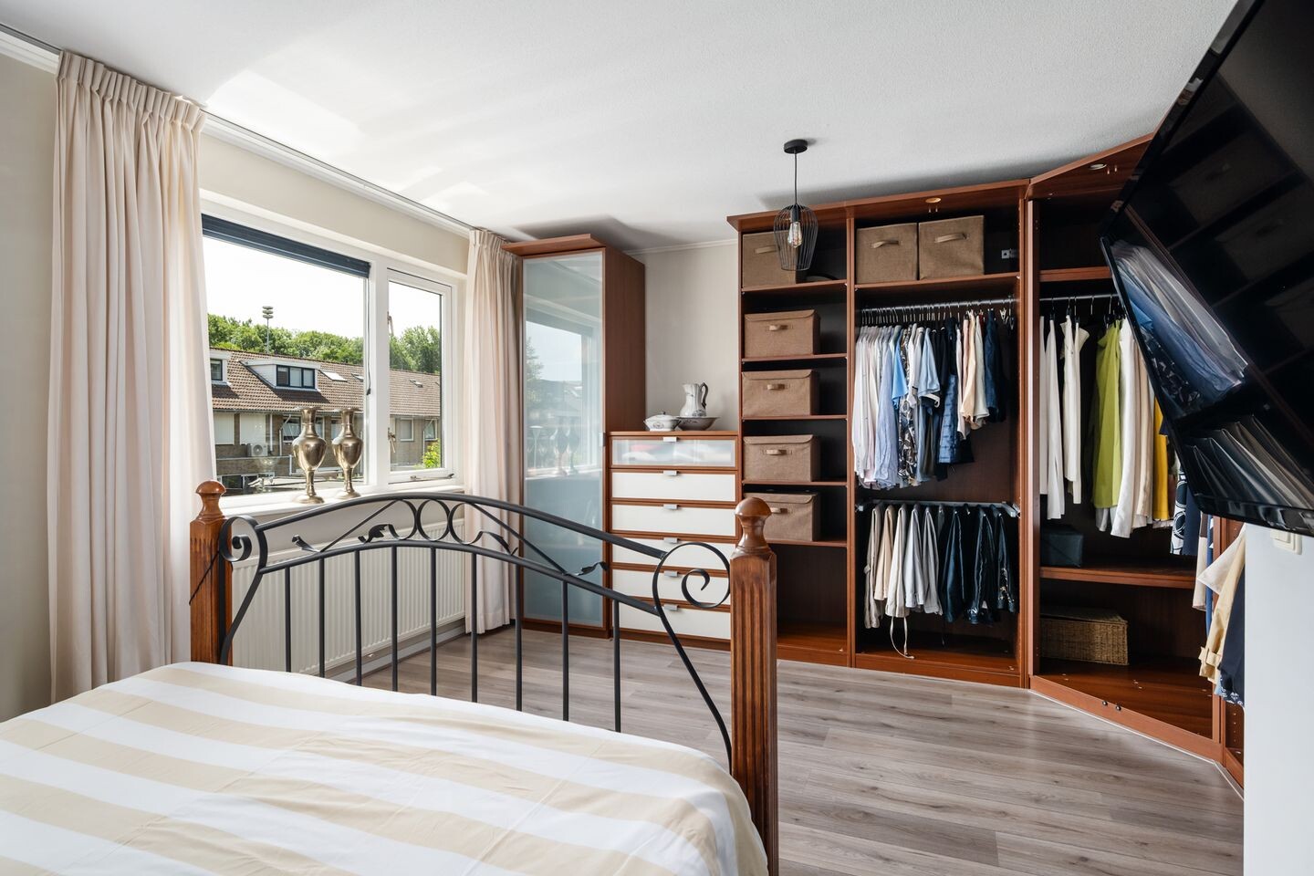 Tussenwoning te koop: Nicolaas van Puttenstraat 49, Poortugaal