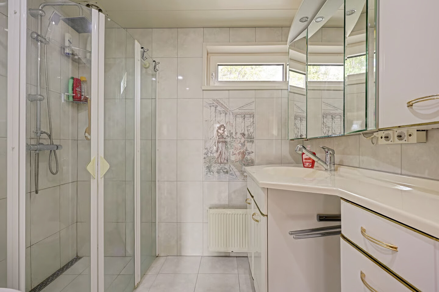 Tussenwoning te koop: Verschansing 9, Rozenburg