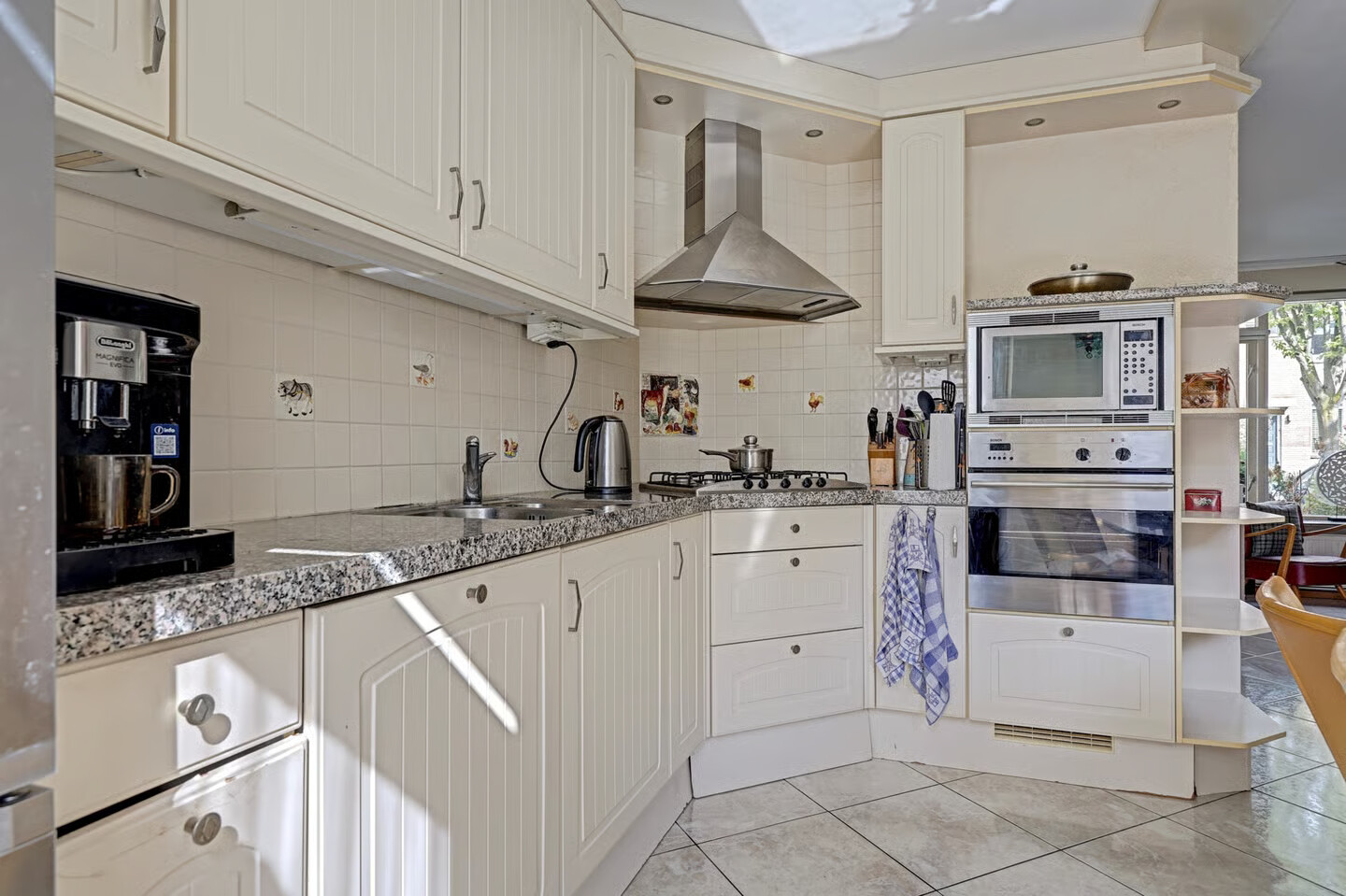 Tussenwoning te koop: Verschansing 9, Rozenburg