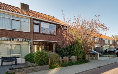 Leliestraat 16