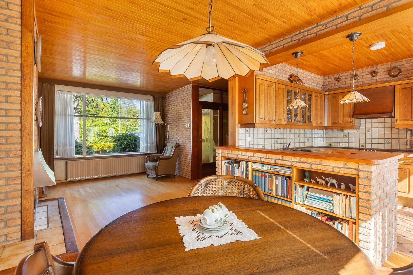 Tussenwoning te koop: Esdoornlaan 32, Rozenburg