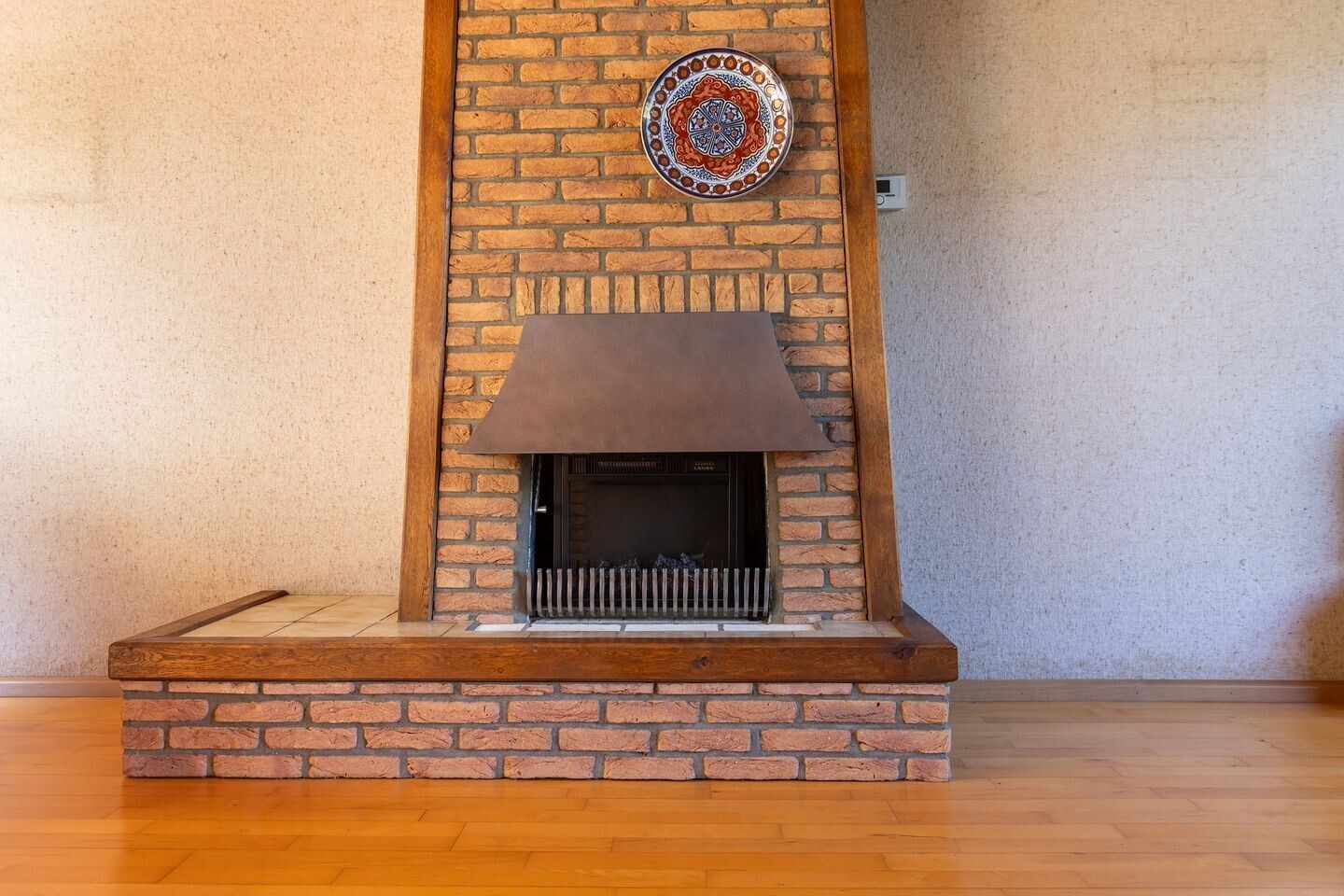 Tussenwoning te koop: Esdoornlaan 32, Rozenburg