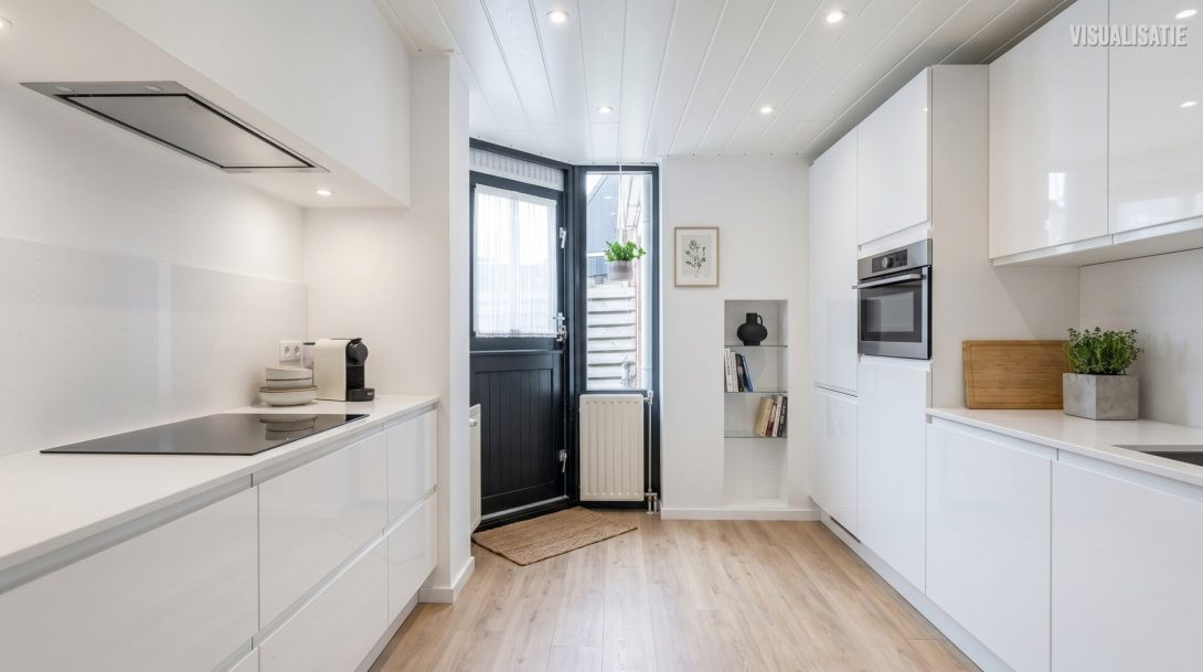 Tussenwoning te koop: Tureluur 32, Hoogvliet Rotterdam