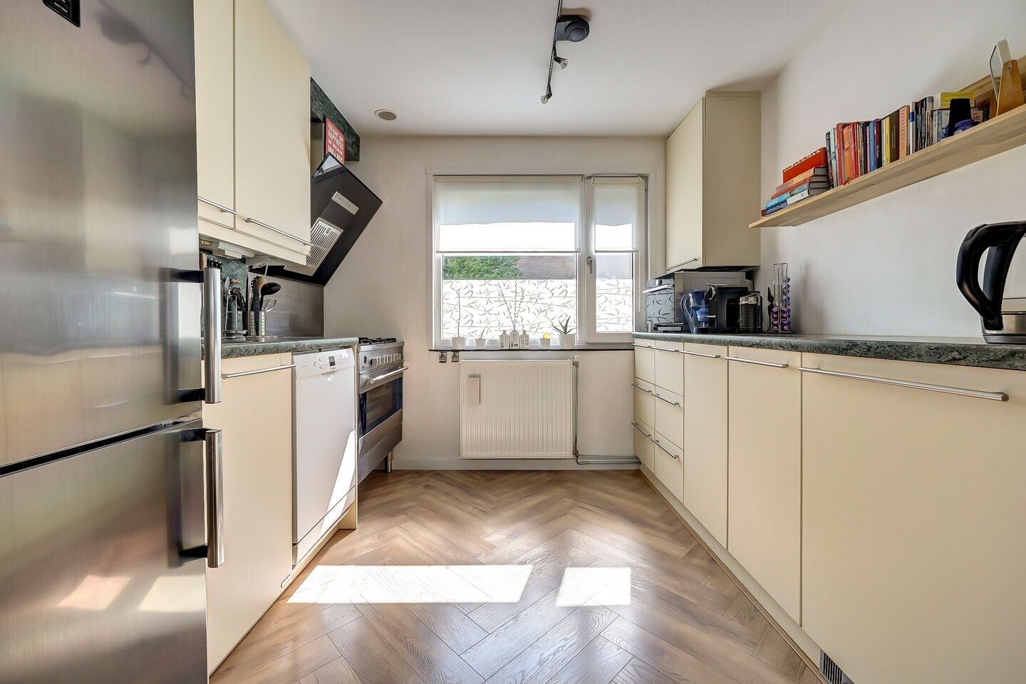 Tussenwoning te koop: Driesch 8, Hoogvliet Rotterdam