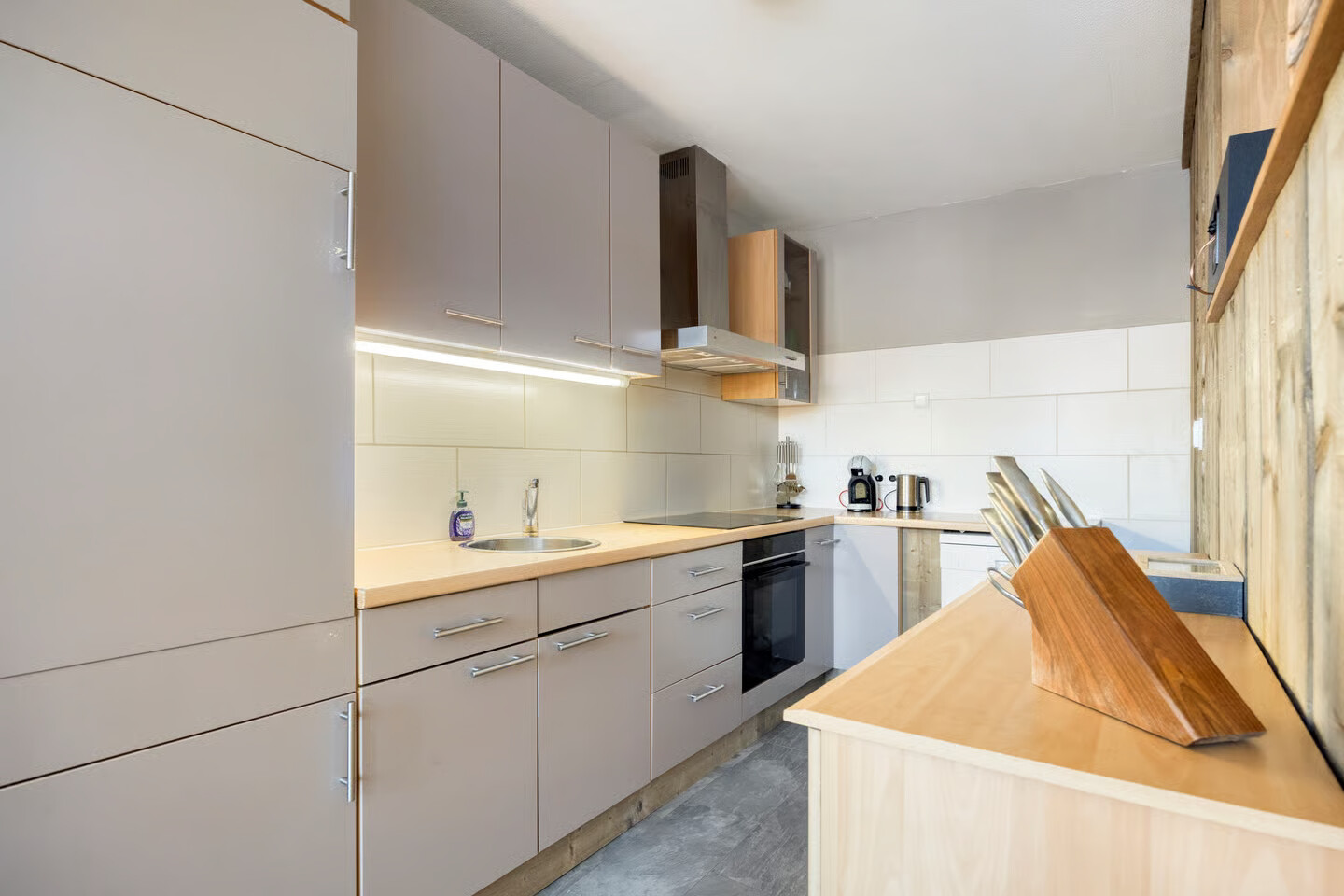 Appartement te koop: Hallant 18, Hoogvliet Rotterdam