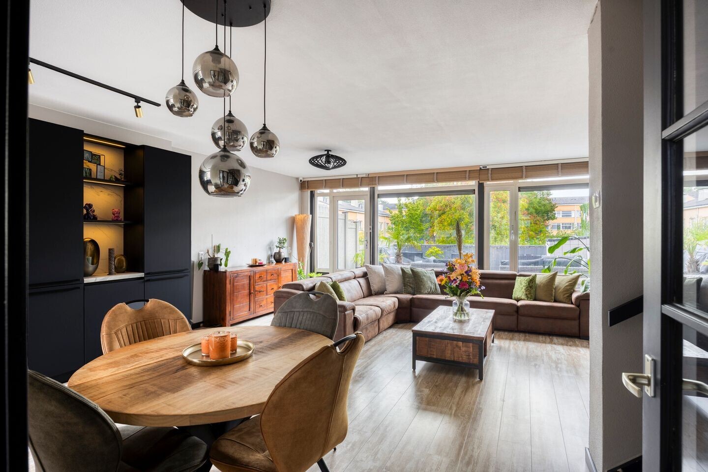 Appartement te koop: Kapittelhoek 12, Hoogvliet Rotterdam