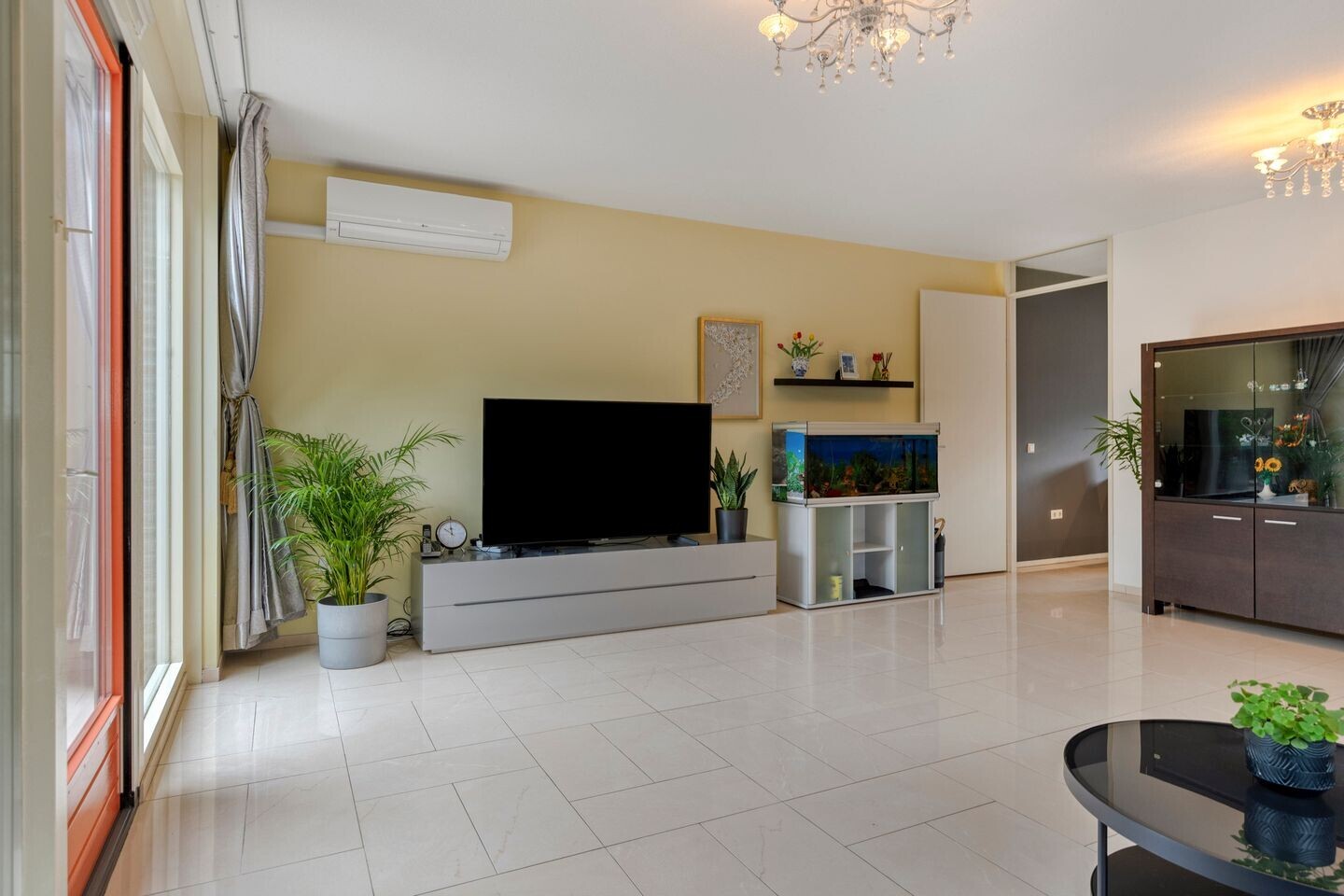 Hoekwoning te koop: Ondersim 131, Hoogvliet Rotterdam