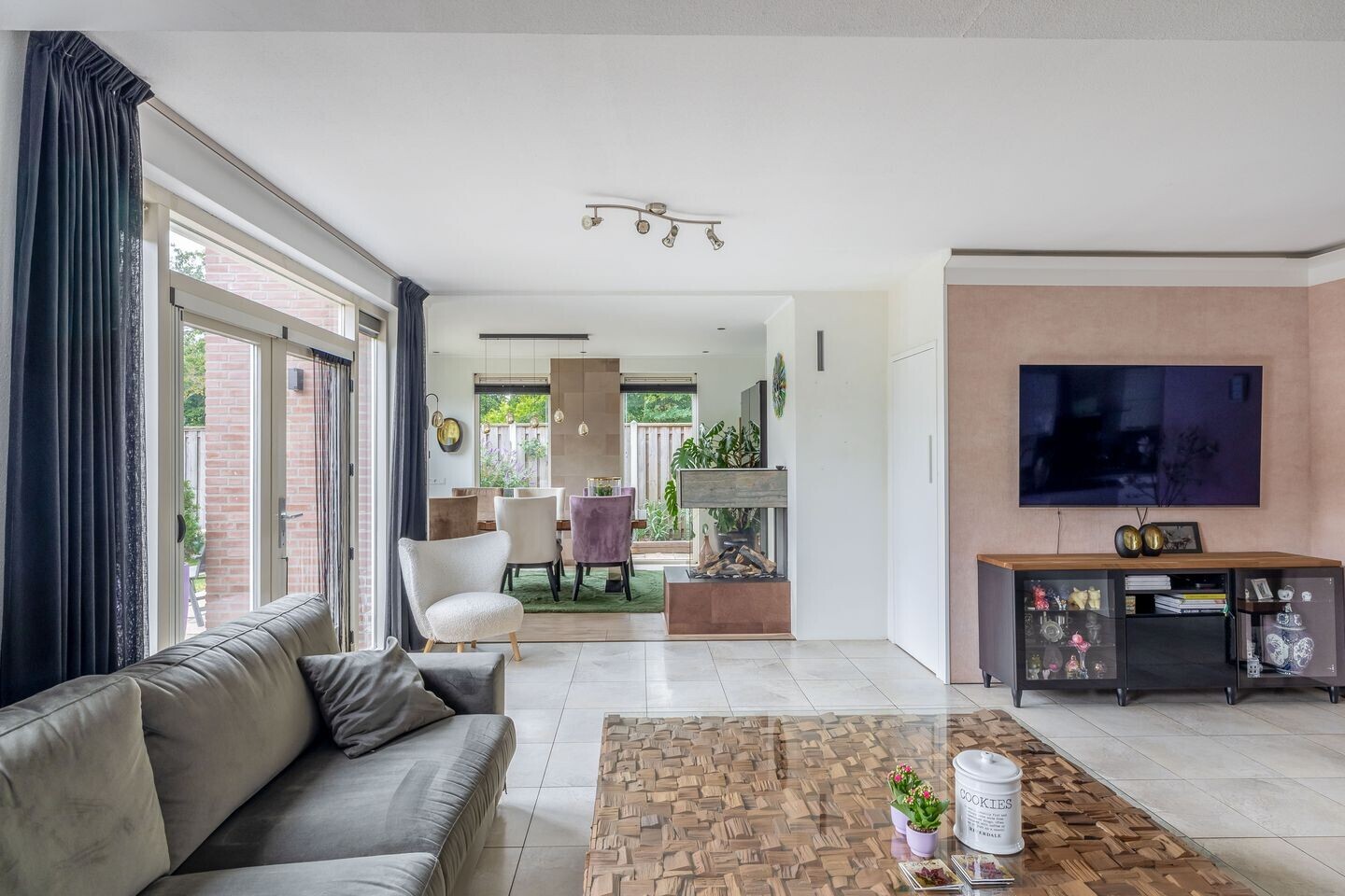Hoekwoning te koop: Kruisnetlaan 171, Hoogvliet Rotterdam
