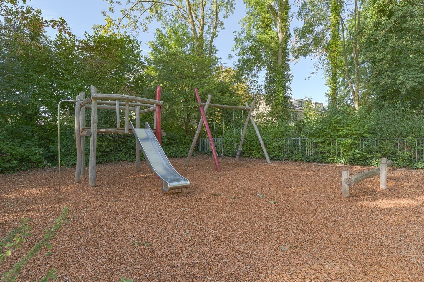 Tussenwoning te koop: Bongweg 84, Hoogvliet Rotterdam