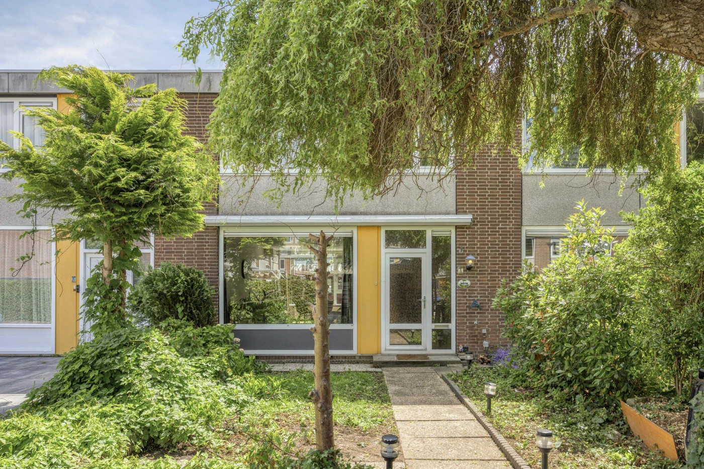 Tussenwoning te koop: Harderpad 8, Hoogvliet Rotterdam
