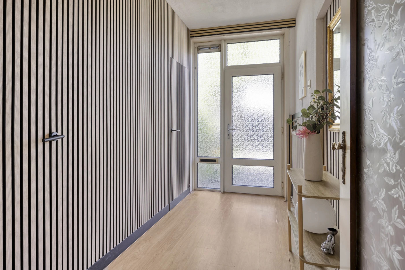 Tussenwoning te koop: Harderpad 8, Hoogvliet Rotterdam