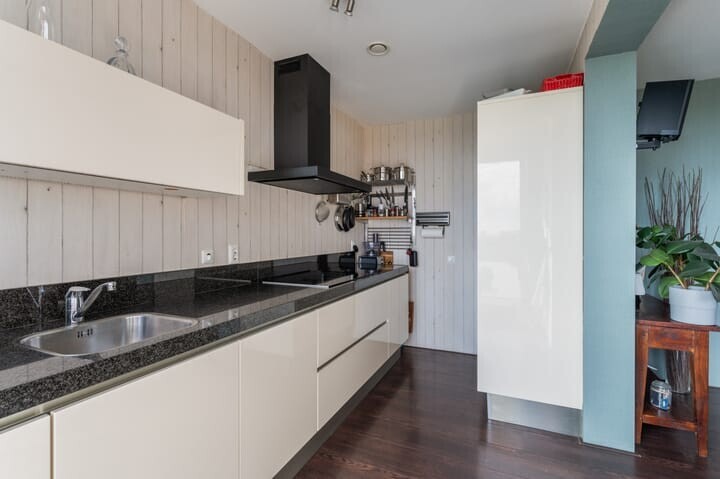 Appartement te koop: Keizersmantelweg 231, Hoogvliet Rotterdam