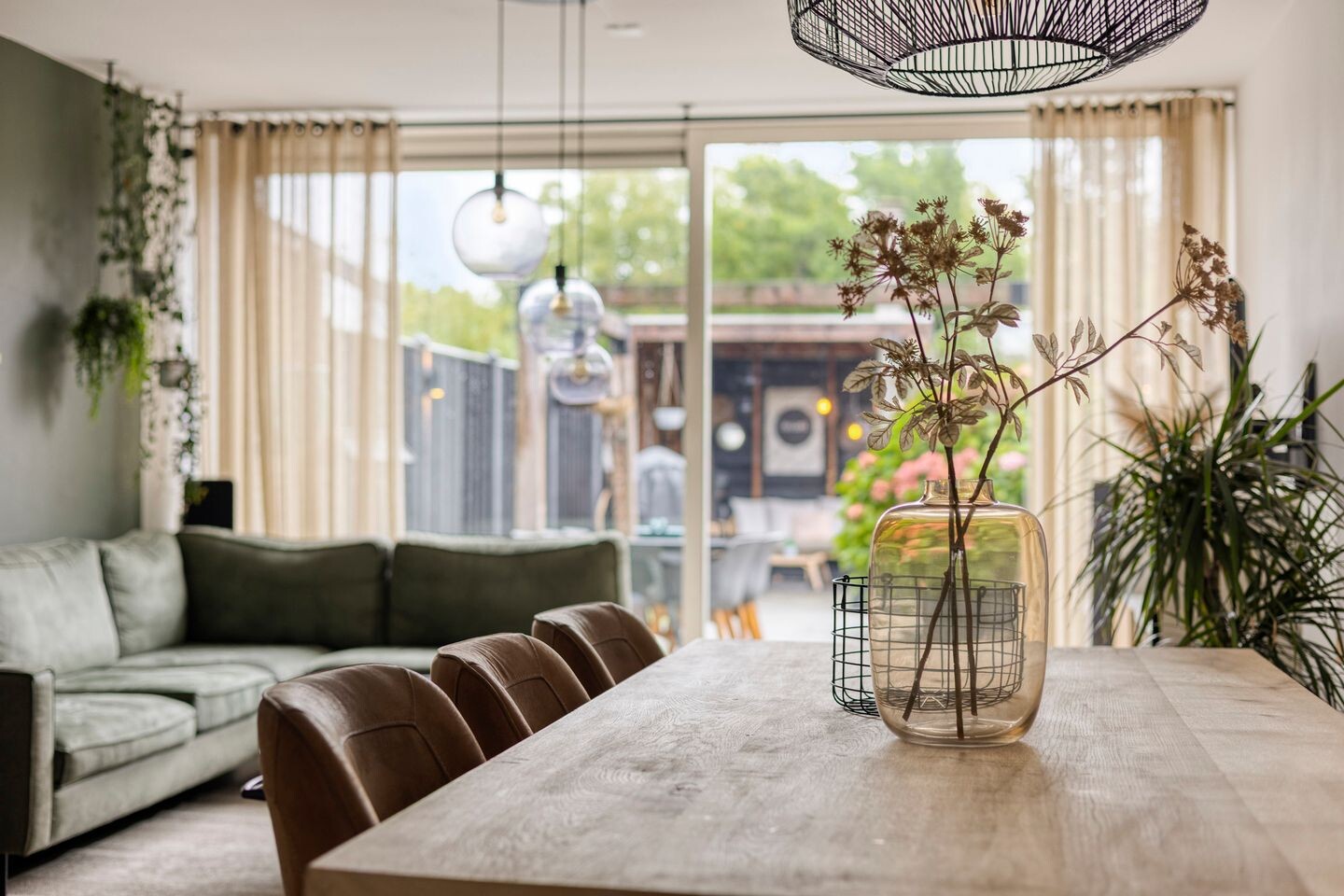 Tussenwoning te koop: Kaar 67, Hoogvliet Rotterdam
