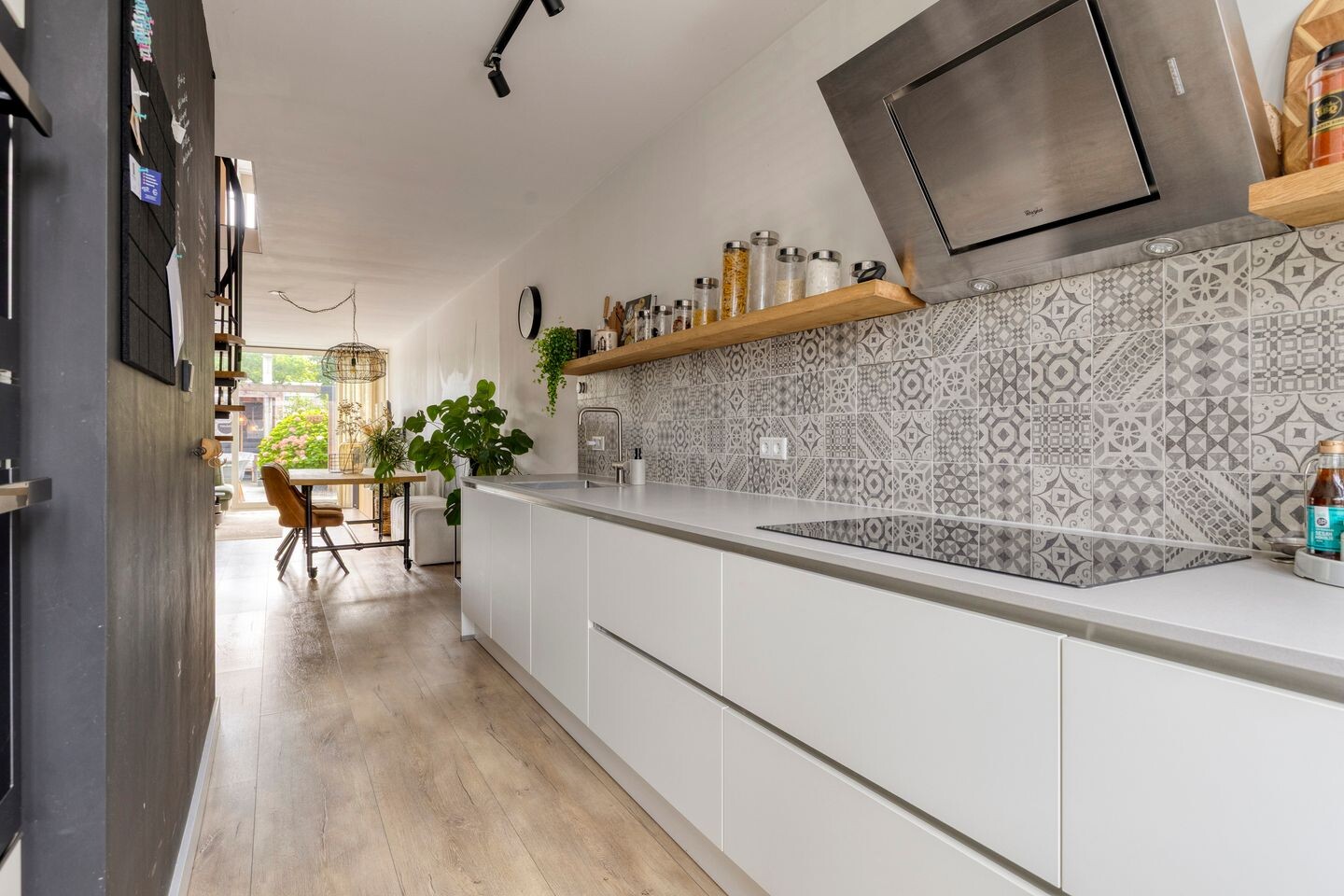 Tussenwoning te koop: Kaar 67, Hoogvliet Rotterdam