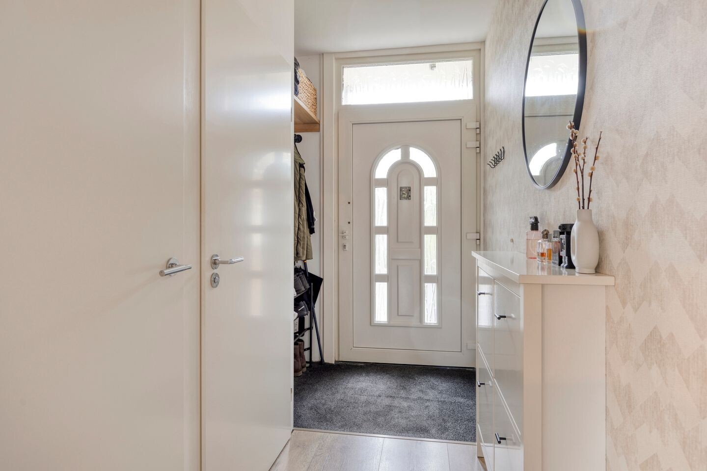 Tussenwoning te koop: Kaar 67, Hoogvliet Rotterdam
