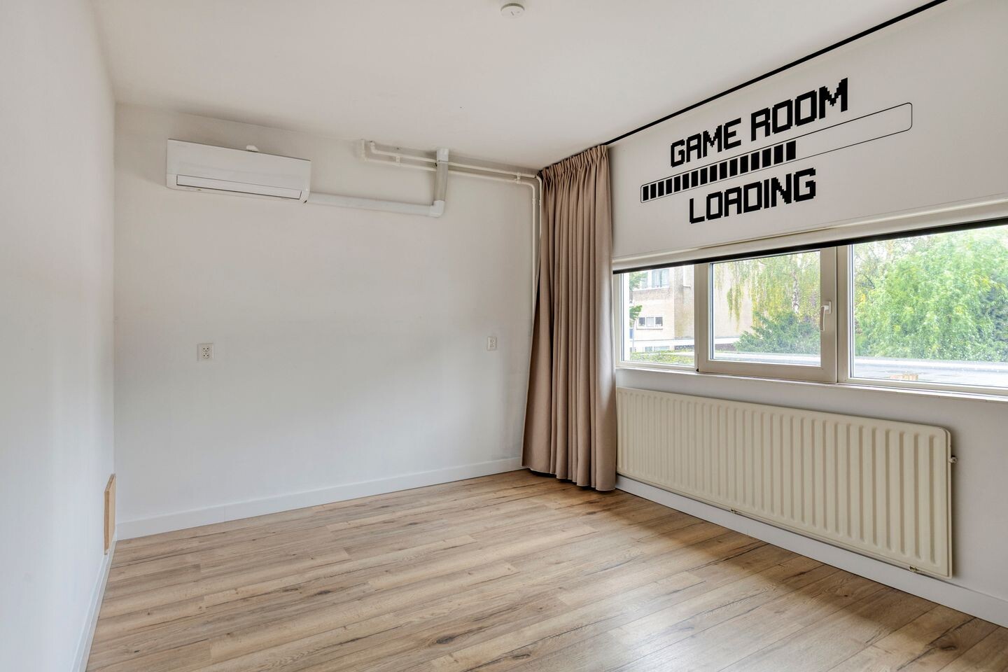 Tussenwoning te koop: Kaar 67, Hoogvliet Rotterdam
