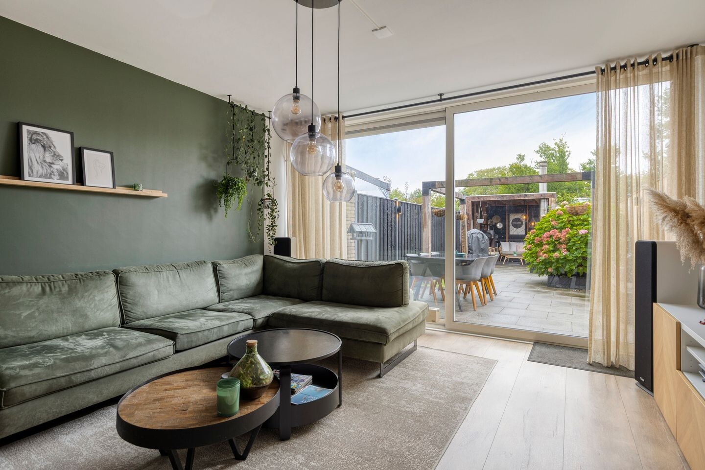 Tussenwoning te koop: Kaar 67, Hoogvliet Rotterdam