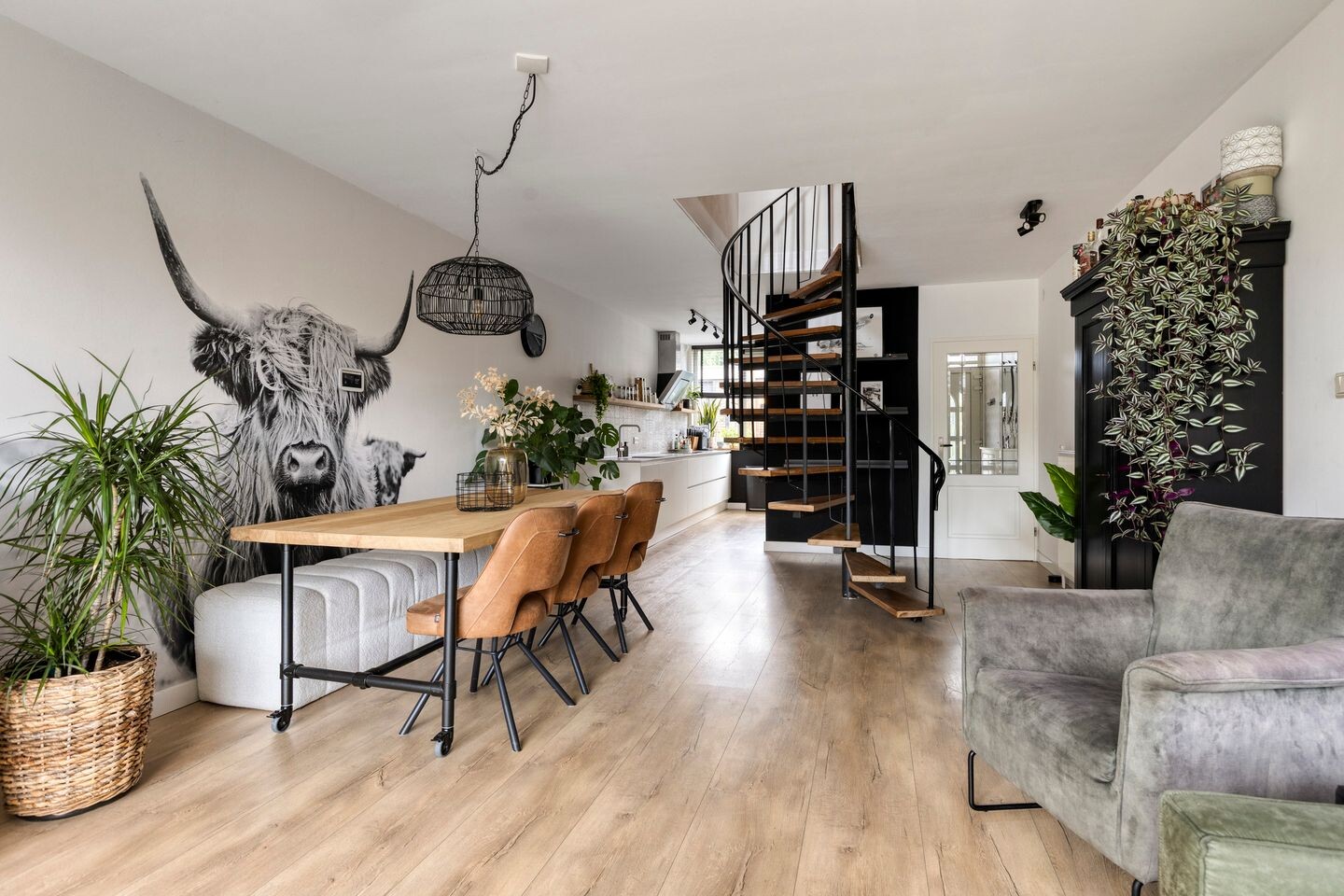 Tussenwoning te koop: Kaar 67, Hoogvliet Rotterdam