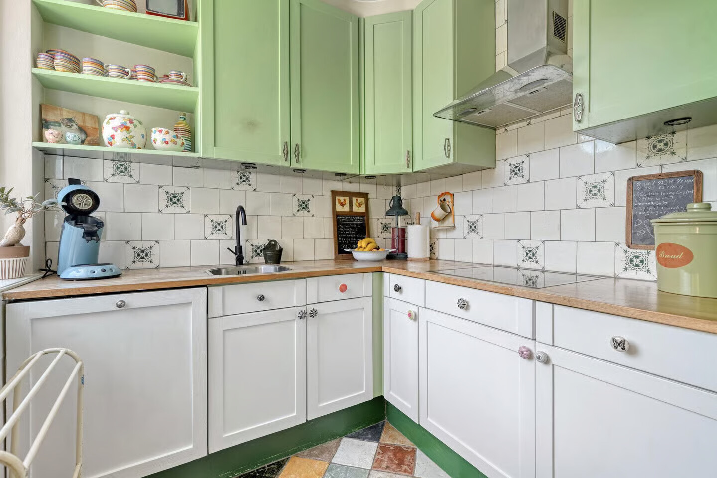 Tussenwoning te koop: Oude Wal 14, Hoogvliet Rotterdam