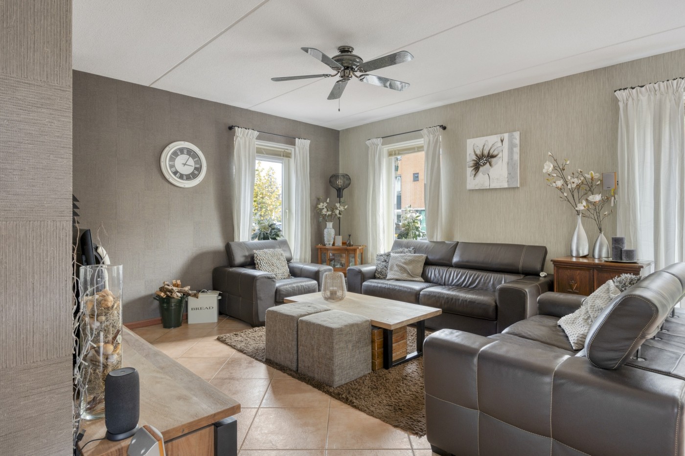 Vrijstaande woning te koop: Heersdijk 97, Hoogvliet Rotterdam