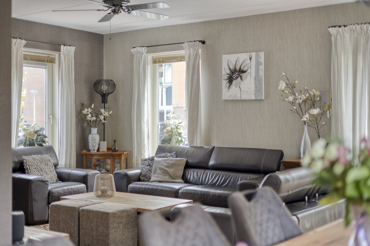 Vrijstaande woning te koop: Heersdijk 97, Hoogvliet Rotterdam