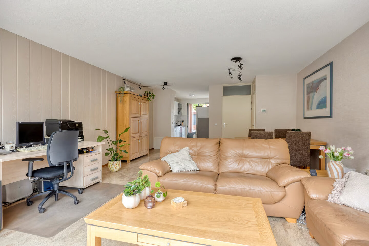 Tussenwoning te koop: Zuidzijdsedijk 96, Hoogvliet Rotterdam