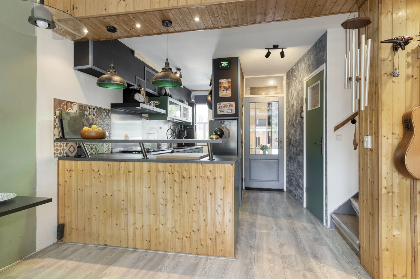 Tussenwoning te koop: Tieflandstraat 54, Hoogvliet Rotterdam