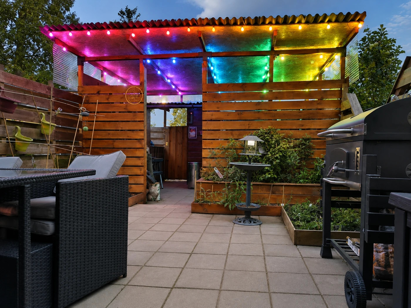Tussenwoning te koop: Tieflandstraat 54, Hoogvliet Rotterdam