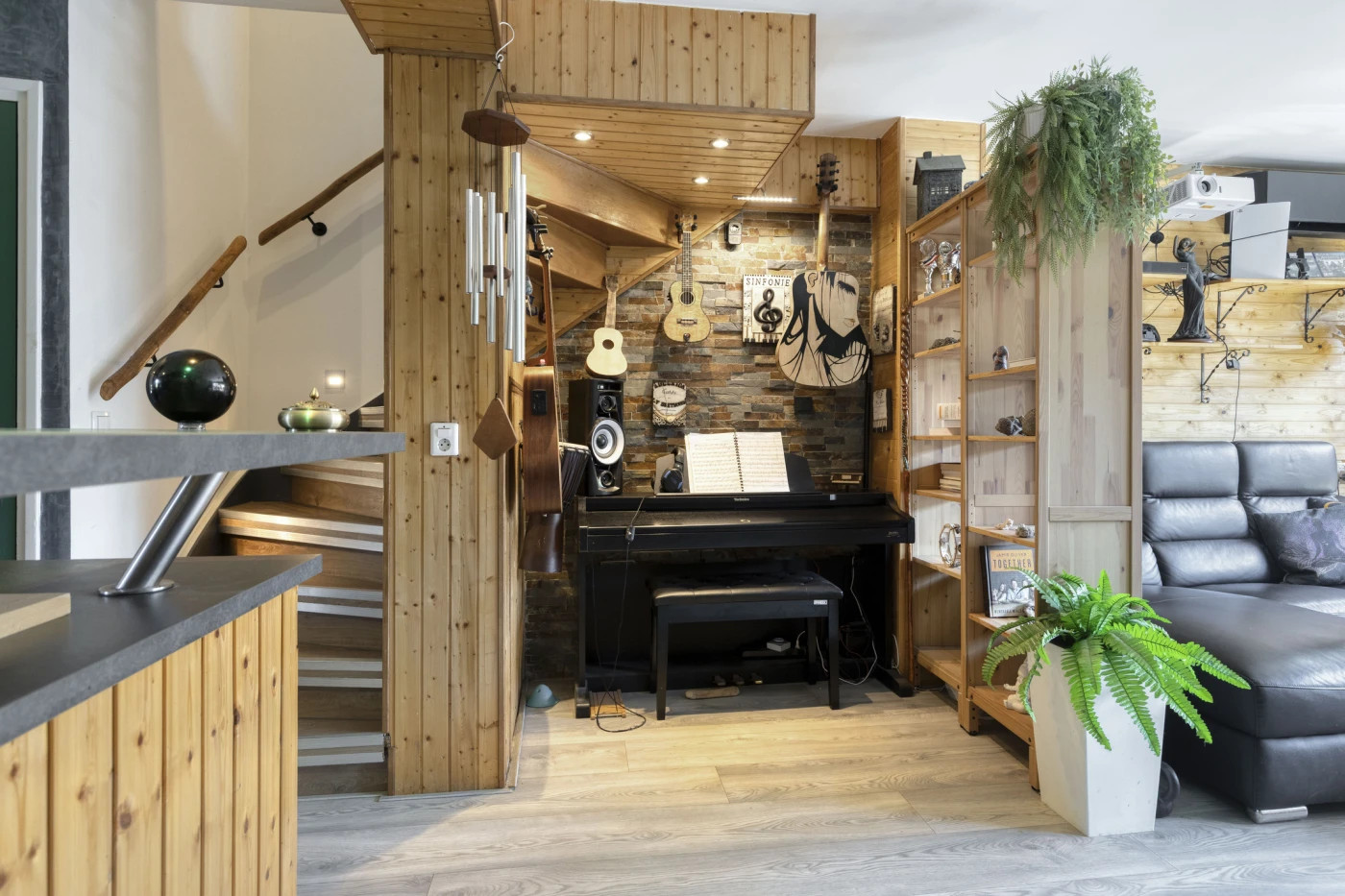 Tussenwoning te koop: Tieflandstraat 54, Hoogvliet Rotterdam