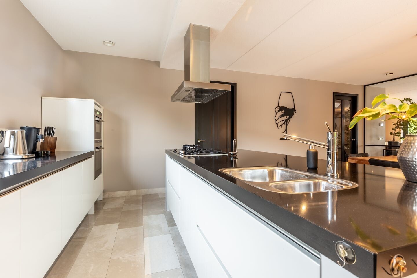 Vrijstaande woning te koop: Zellingstraat 73, Pernis Rotterdam