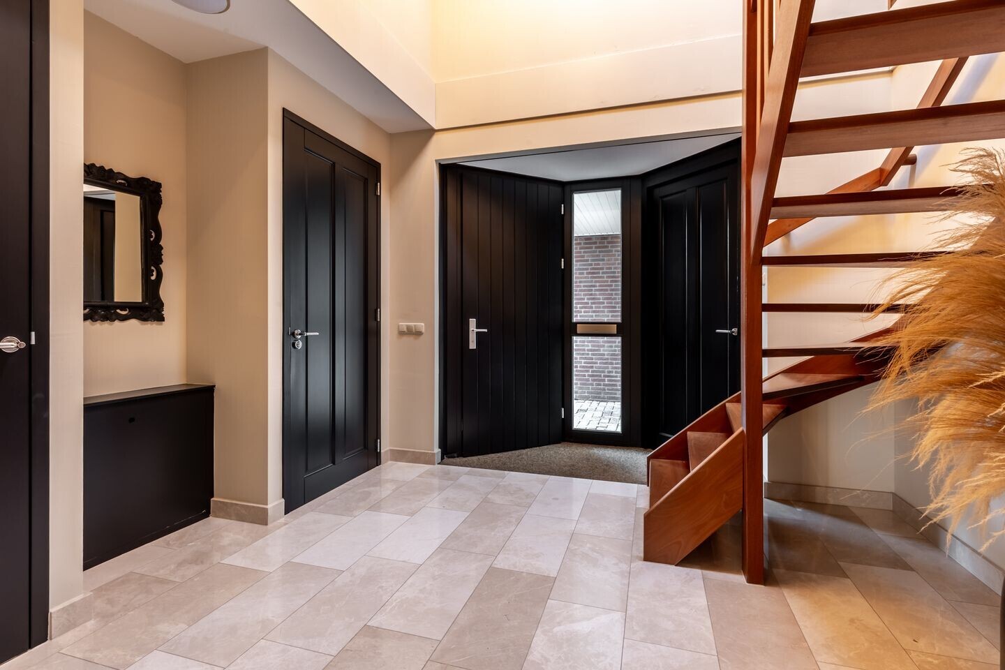 Vrijstaande woning te koop: Zellingstraat 73, Pernis Rotterdam