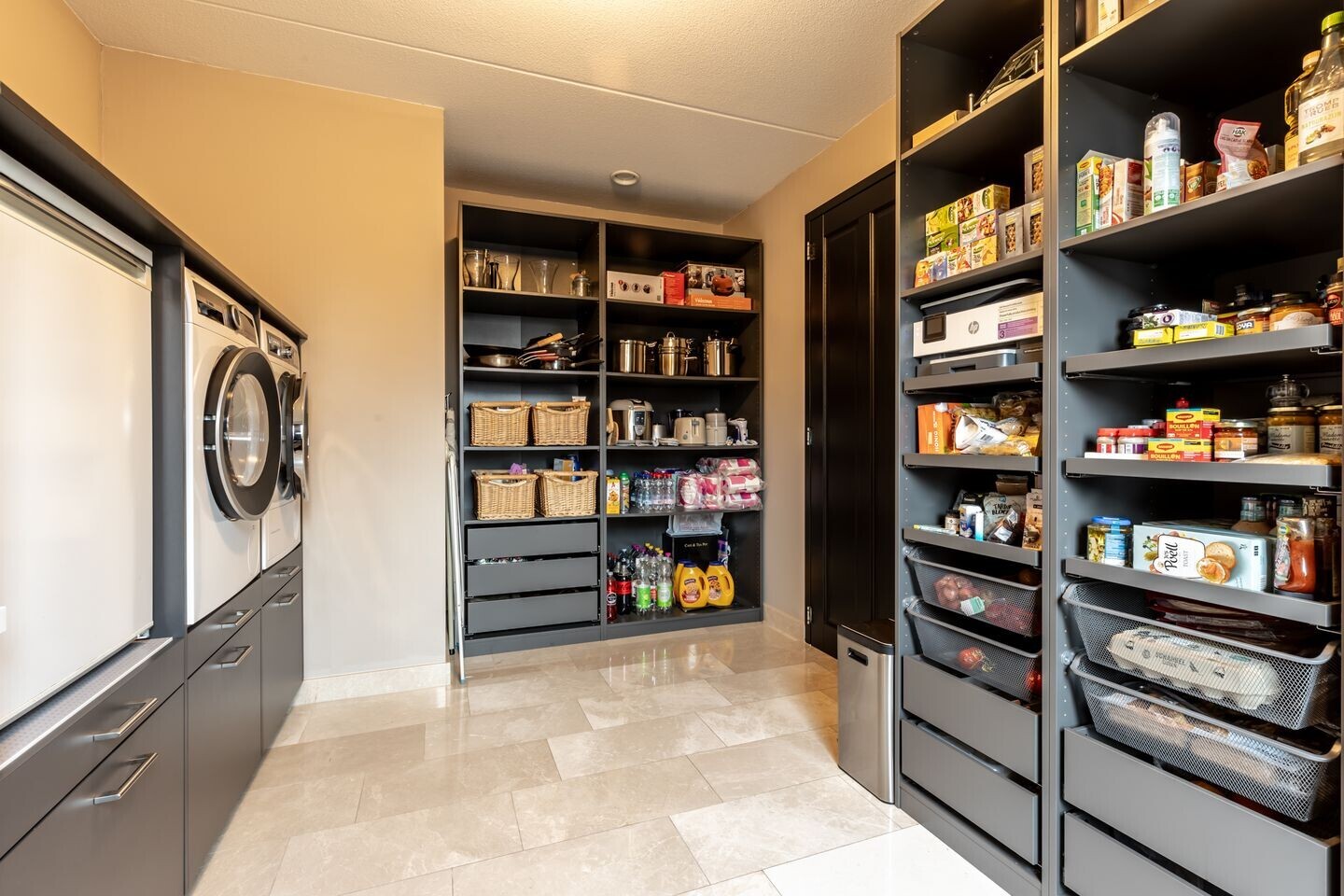 Vrijstaande woning te koop: Zellingstraat 73, Pernis Rotterdam