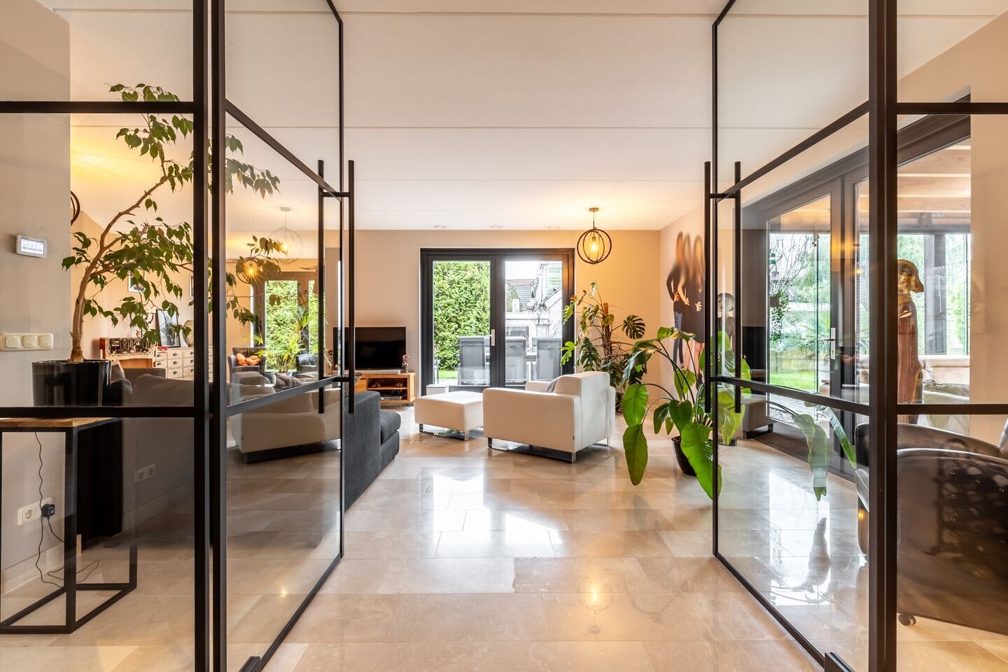 Vrijstaande woning te koop: Zellingstraat 73, Pernis Rotterdam
