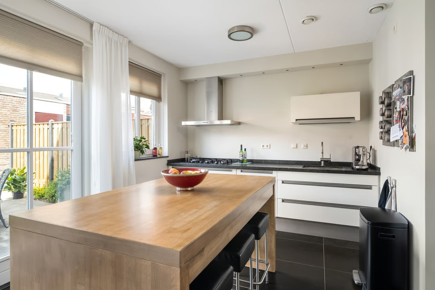 Tussenwoning te koop: Jan Campertkade 9, Spijkenisse