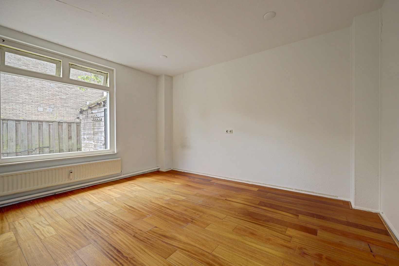 Appartement te koop: Koningin Julianaplein 13, Spijkenisse