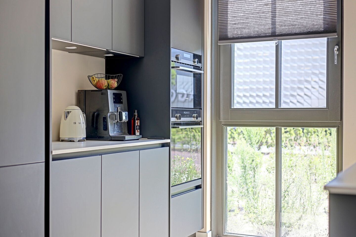 Tussenwoning te koop: Elementenweg 88, Spijkenisse