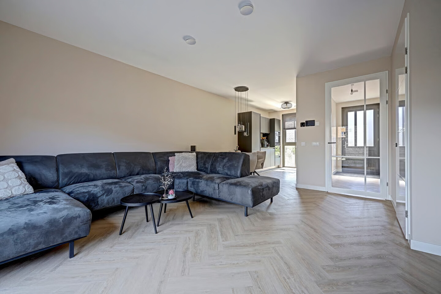 Tussenwoning te koop: Elementenweg 88, Spijkenisse