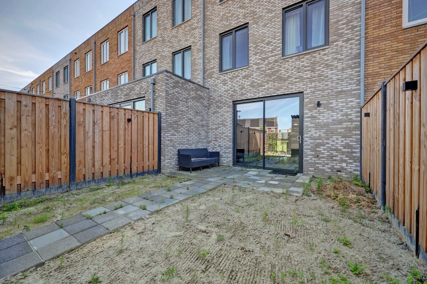Tussenwoning te koop: Elementenweg 88, Spijkenisse