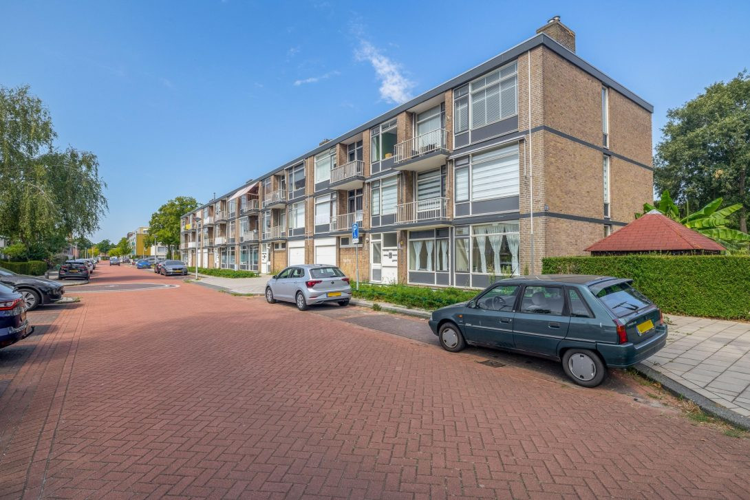 Appartement te koop: Lobeliastraat 37A, Spijkenisse
