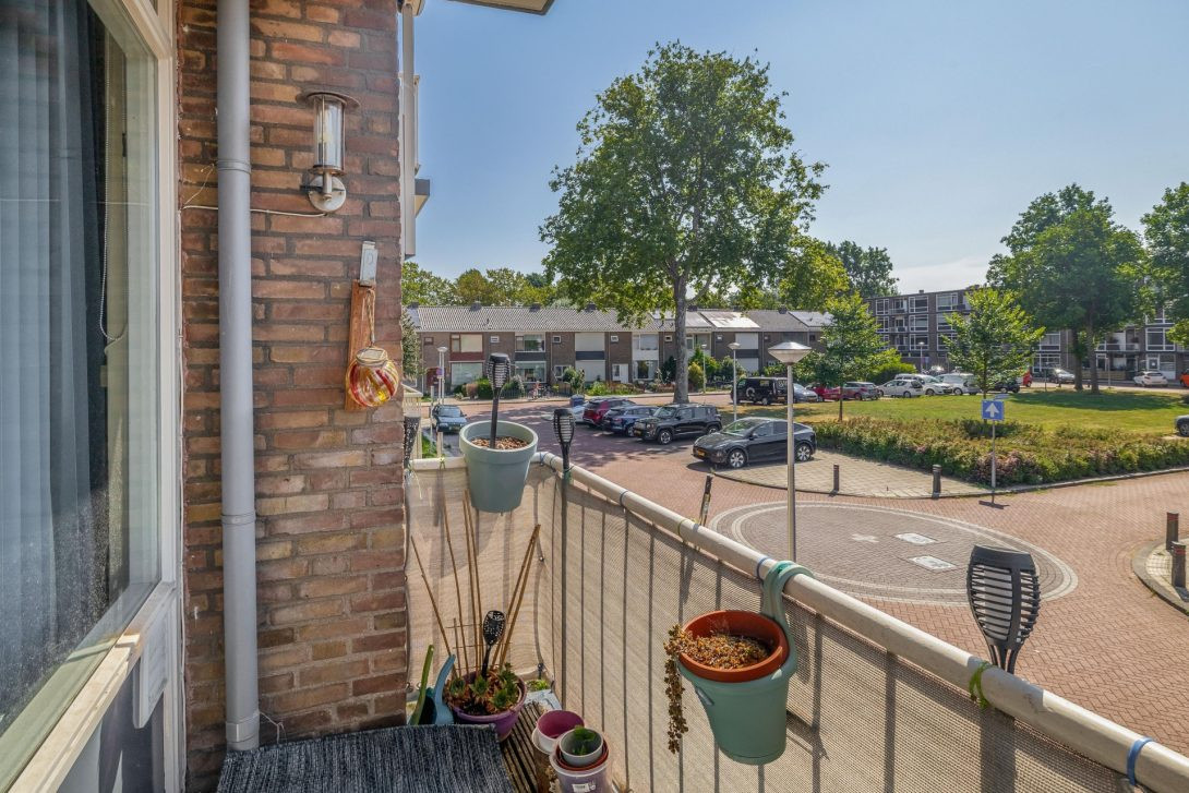 Appartement te koop: Lobeliastraat 37A, Spijkenisse