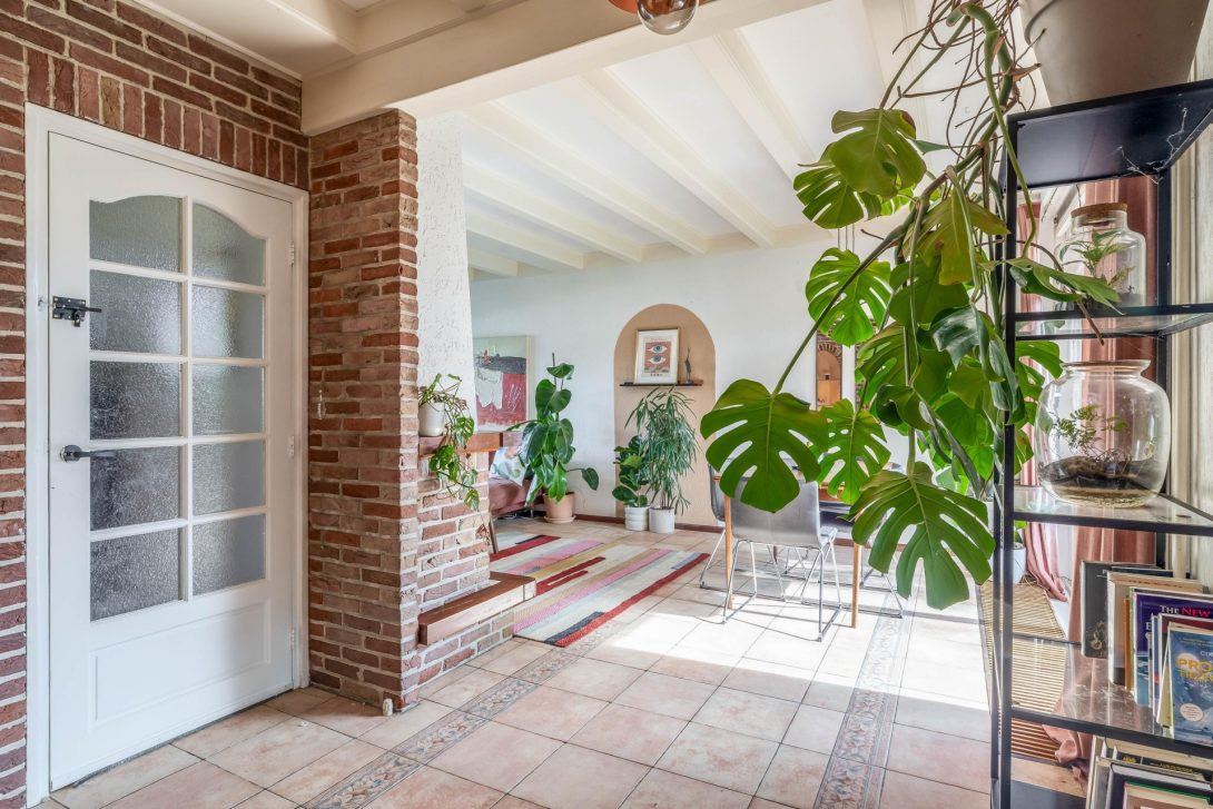 Tussenwoning te koop: Tulpstraat 12, Spijkenisse