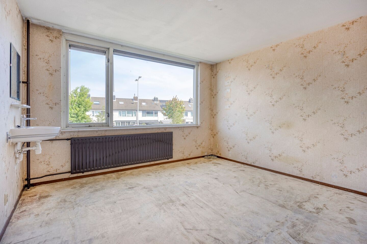 Tussenwoning te koop: Beverveen 158, Spijkenisse