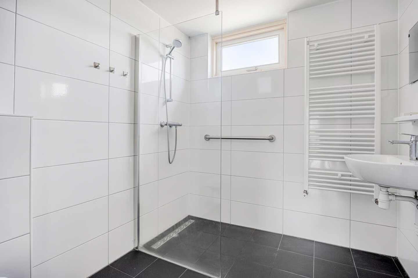 Tussenwoning te koop: Beverveen 158, Spijkenisse