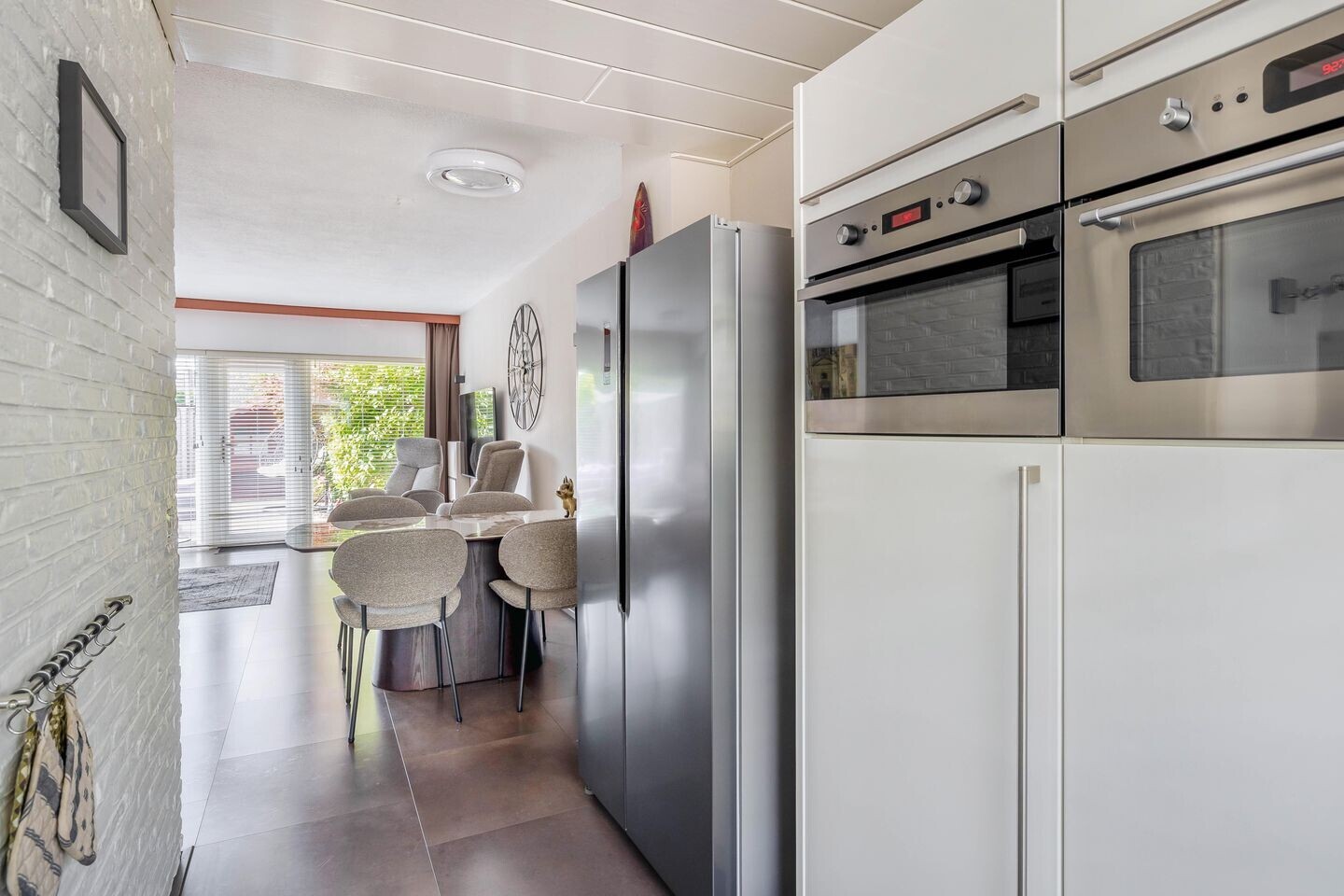 Tussenwoning te koop: Krekelveen 111, Spijkenisse